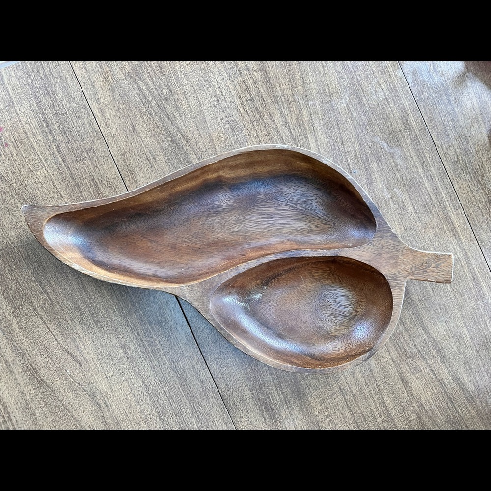 Vintage Monkey Wood leaf shape‎ bowl made in Philippines